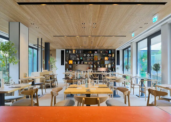 Indigo By Ihg (adults Only) מלון לרנקה