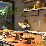 Indigo By Ihg (adults Only) Otel Larnaca