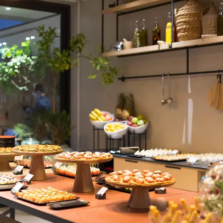 Indigo By Ihg (adults Only) 호텔 라르나카
