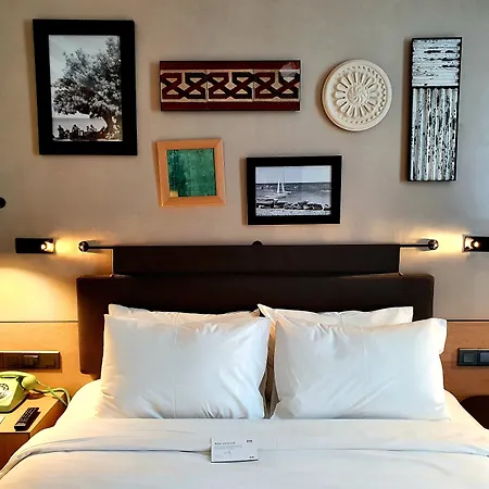 Indigo By Ihg (adults Only) 호텔 라르나카