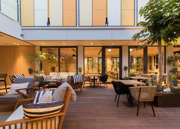 Indigo By Ihg (adults Only) Hotell Larnaca